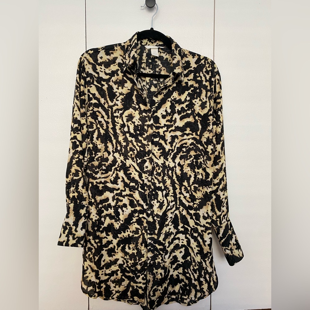 H&M - Black & Tan Abstract Pattern Button Down Dress